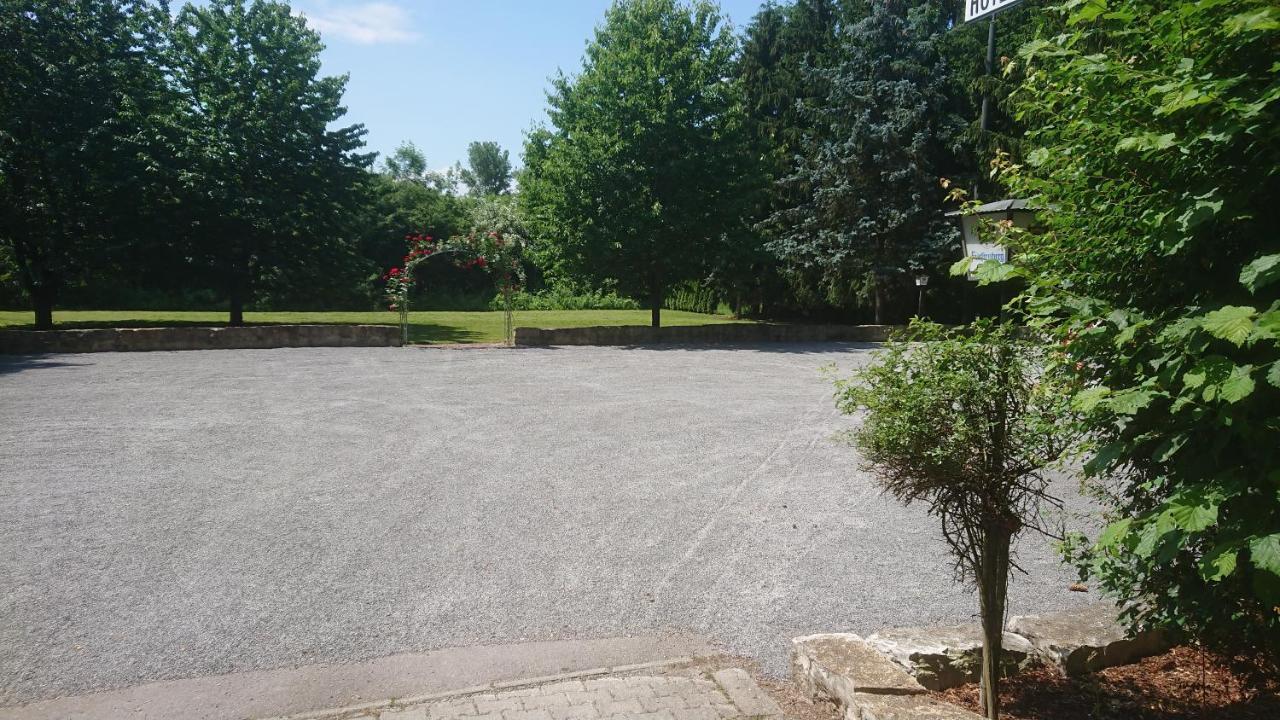 Hotel Landgasthof Fromm Untergruppenbach Dış mekan fotoğraf